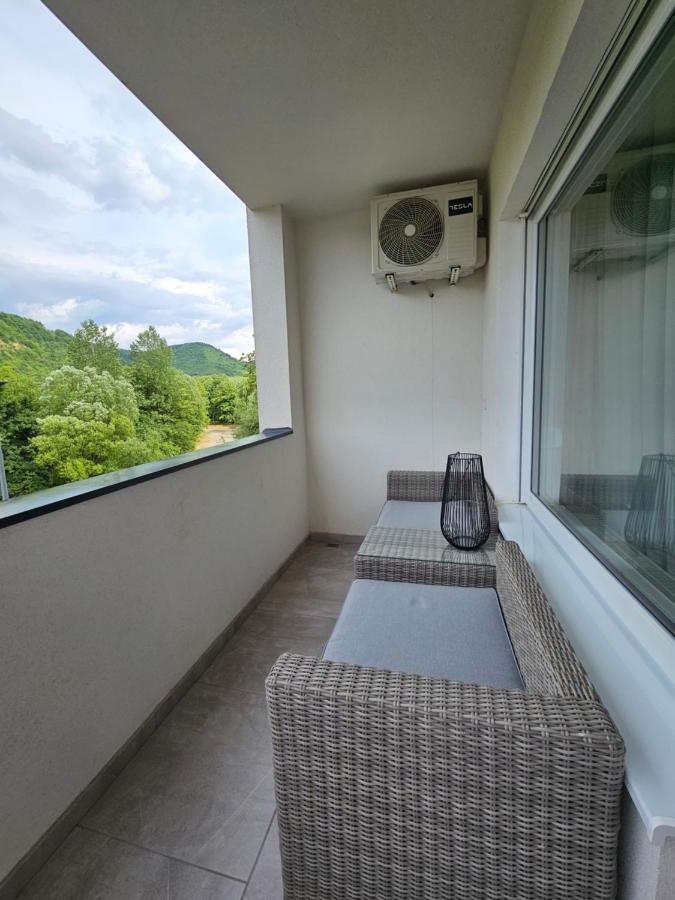 Adav Luxus Apartment Високо Екстериор снимка