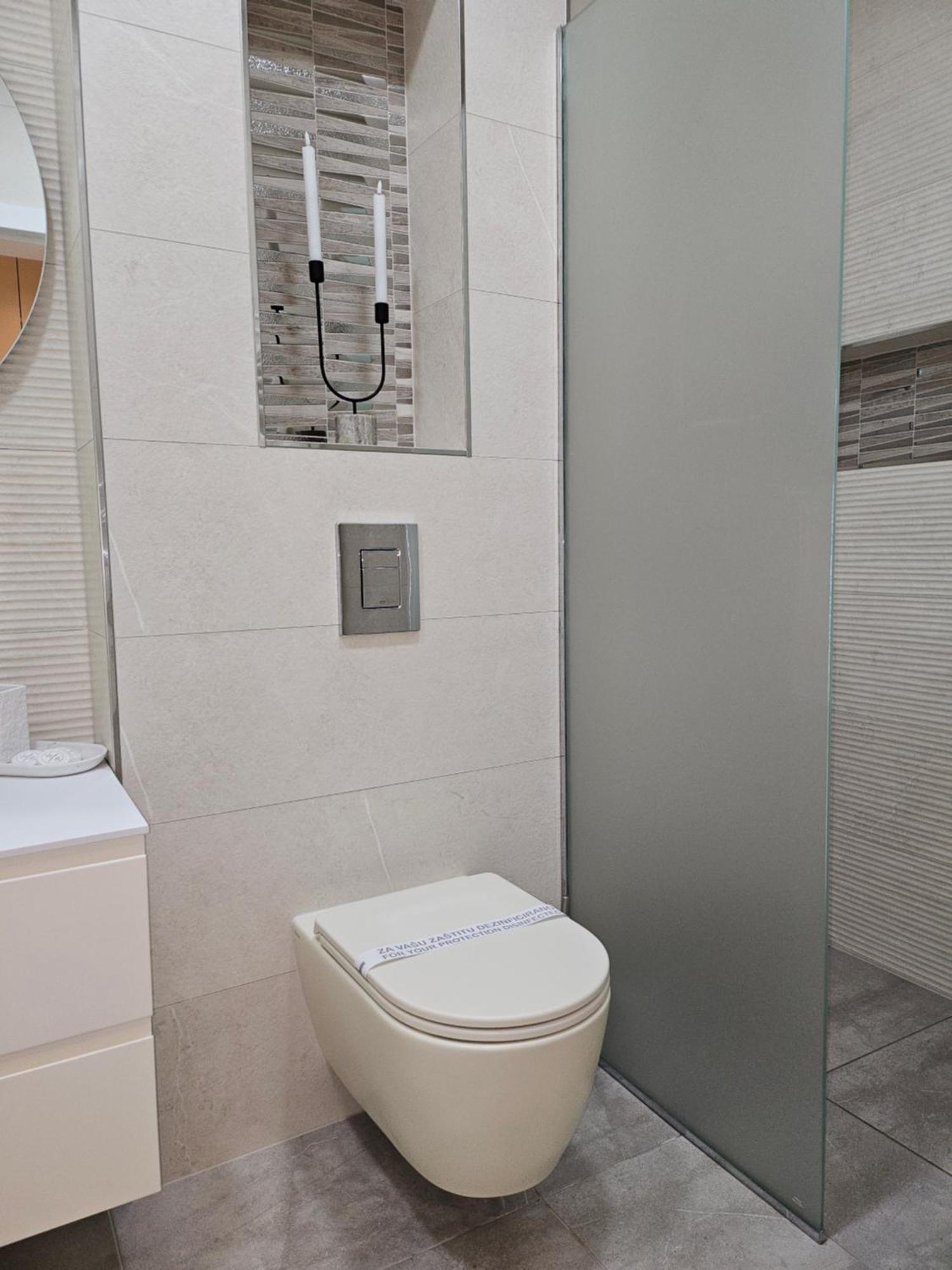 Adav Luxus Apartment Високо Екстериор снимка